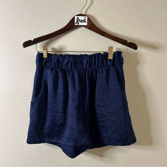 Tyche Navy Blue Textured Satin Dress Shorts M Romantic Feminine Preppy Evening - Picture 8 of 8